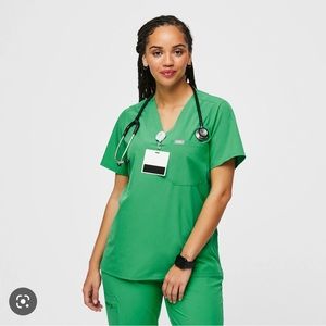 FIGS Scrub Set - Fionlite Safety Green 💚